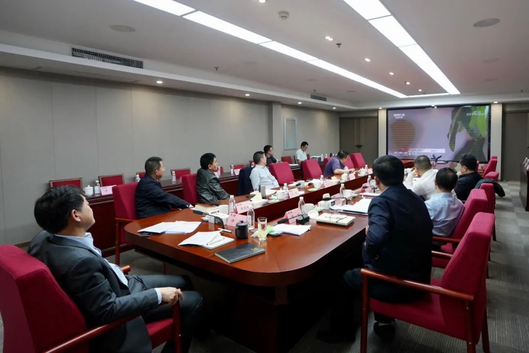 人生就是博尊龙凯时集团党委理论学习中心组专题学习钻研总体国家清静观